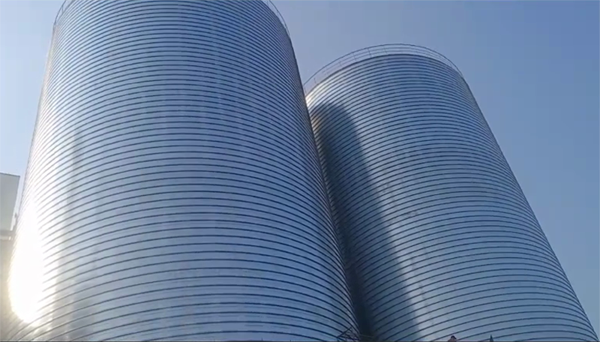 开江2座混凝土高架卷板仓